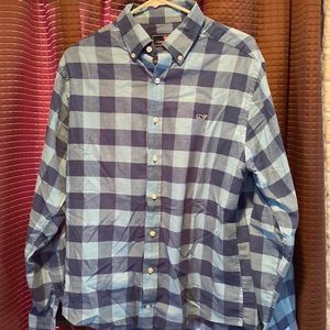 Beautiful Vinyard Vines button down shirt.  Stylish and high quality.